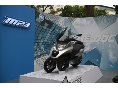 PIAGGIO MP3 400 HPE SPORT: XE TAY GA 3 BÁNH 400CC GIÁ 330 TRIỆU